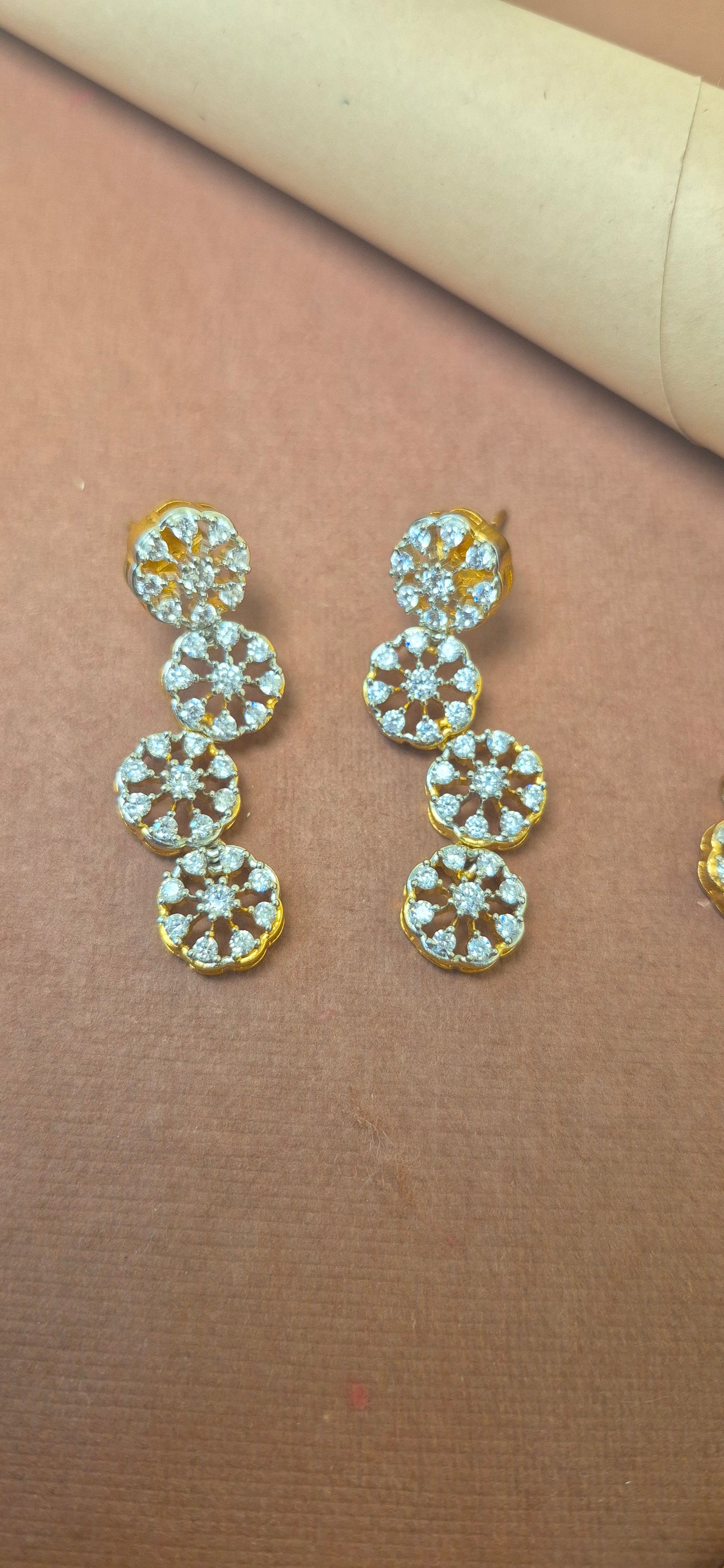 Zircon stone necklace