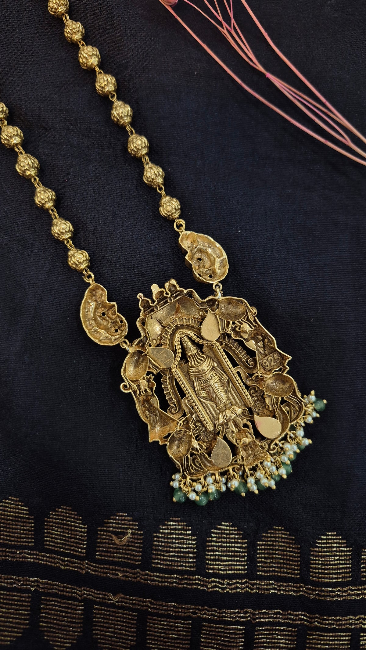 Venkateshwara pendant chain set