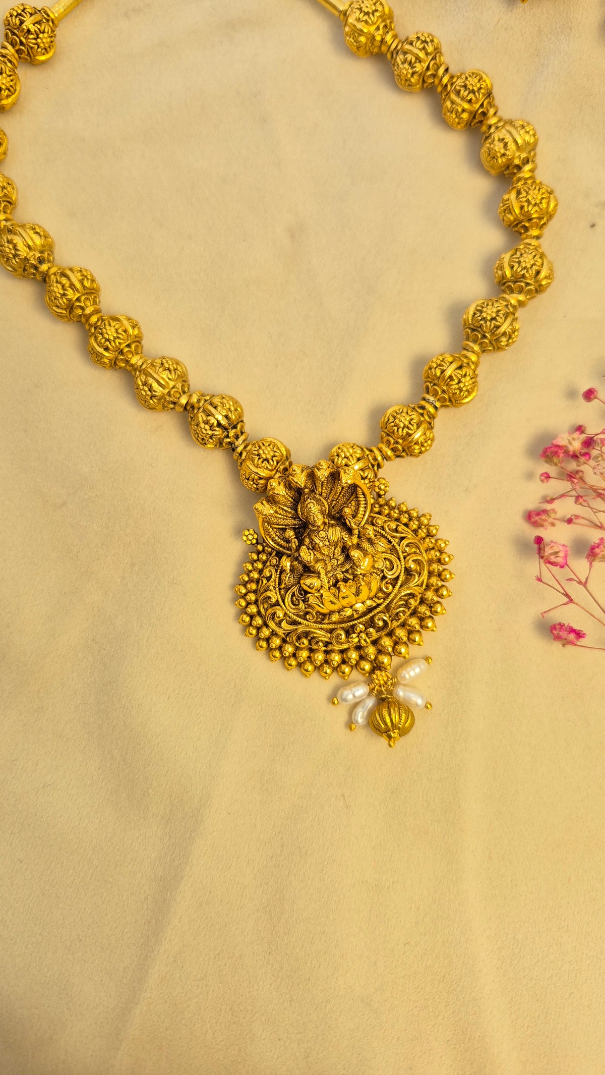 3D Ball chain and Nagru pendant with earrings