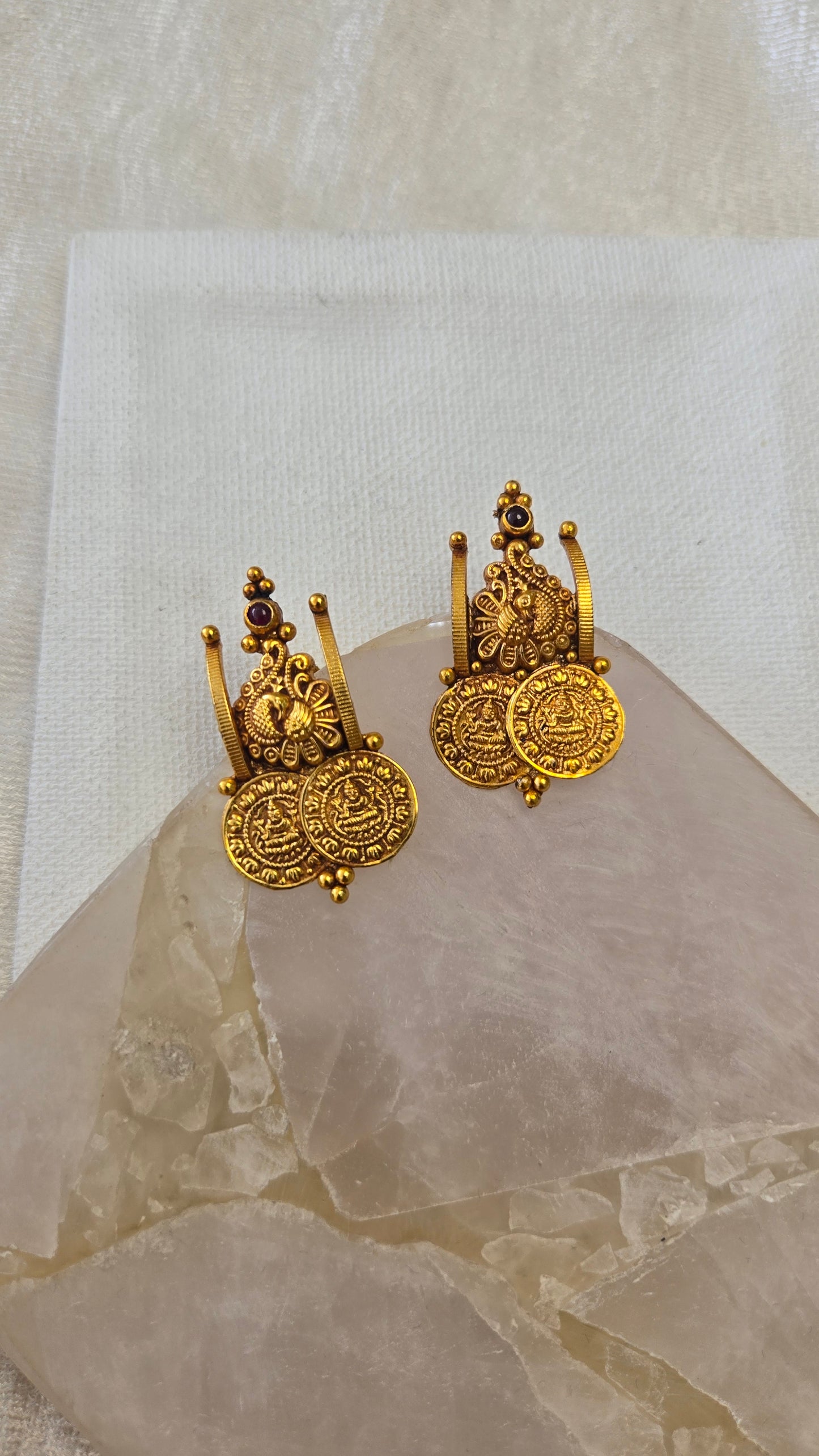 Kasu Nagas Stud Earrings