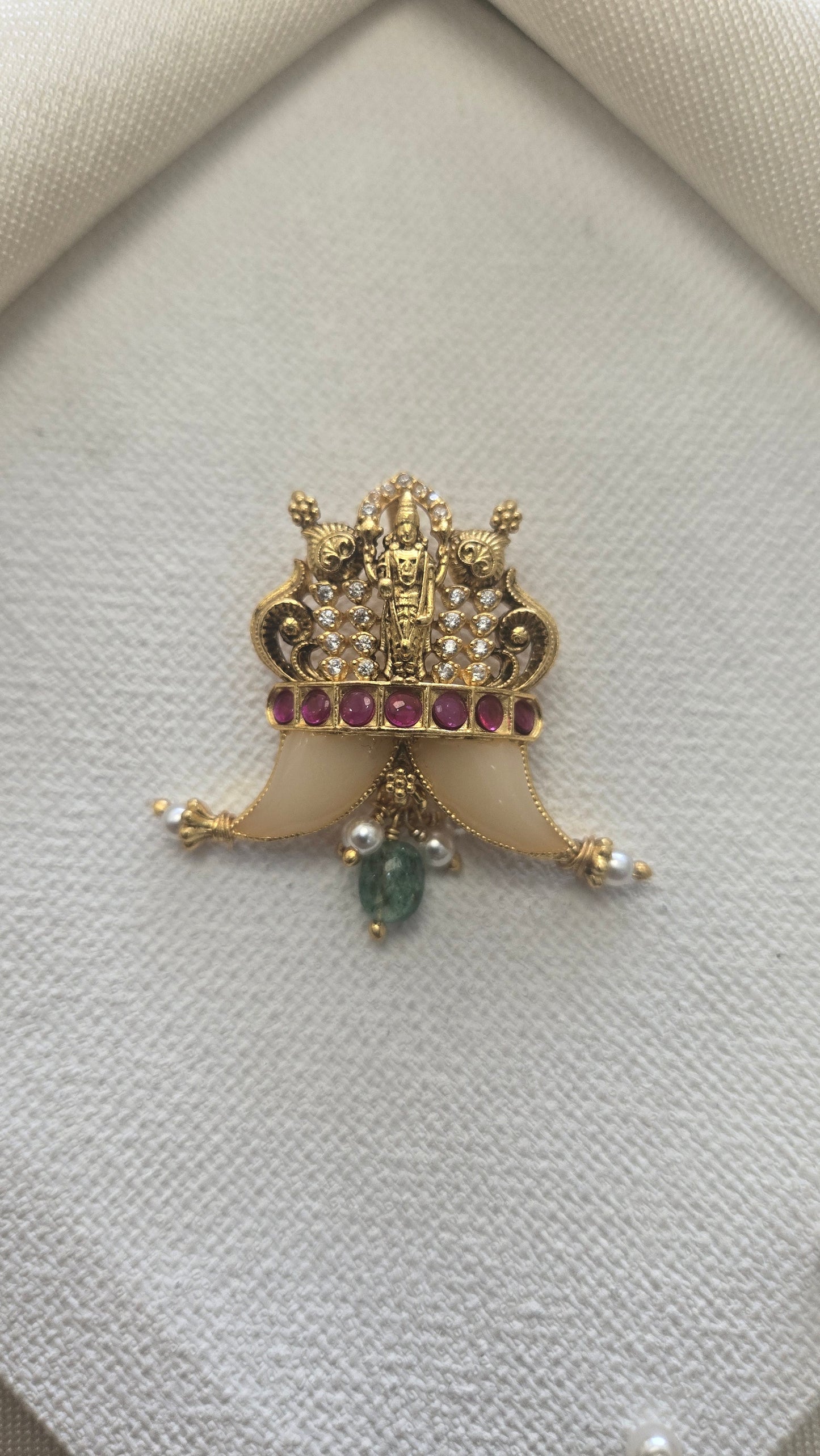 Small Tiger Nail with Venkateshwara swami