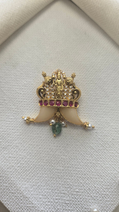 Small Tiger Nail with Venkateshwara swami