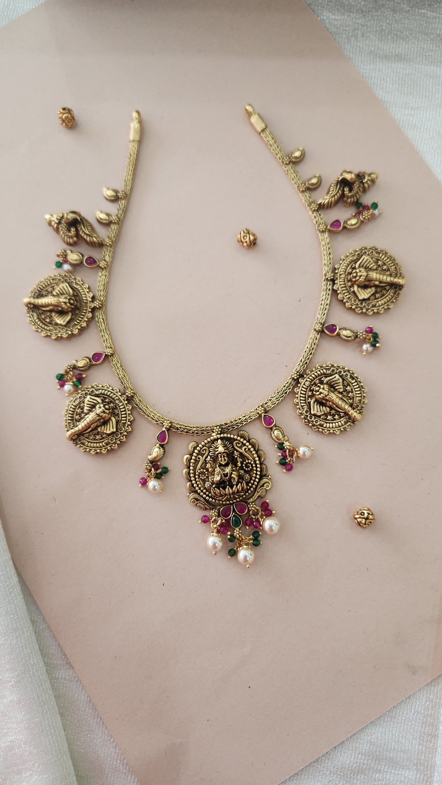 Light weight intricate work necklace