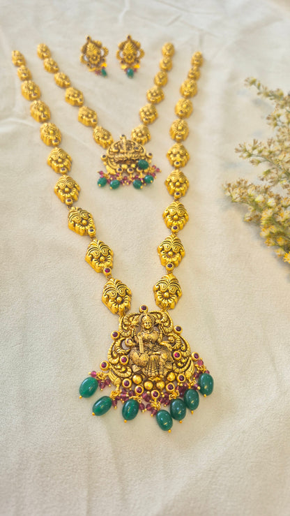 Nakas Lakshmi Necklace set with green beeds