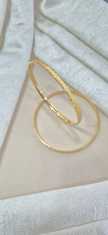 Plain bangles center matte finish 2.6