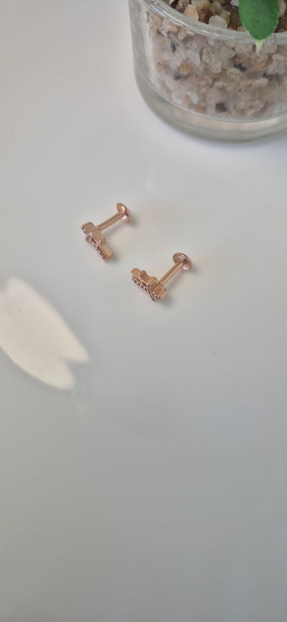 Double cross stud