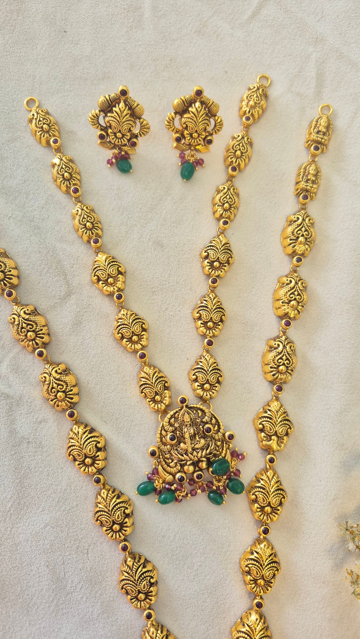 Nakas Lakshmi Necklace set with green beeds