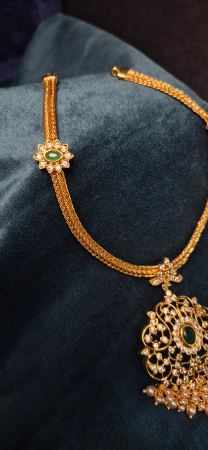 Stylish stone necklace
