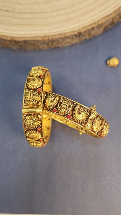 Coral Laxmi mango motif Antique Nagas Bangle
