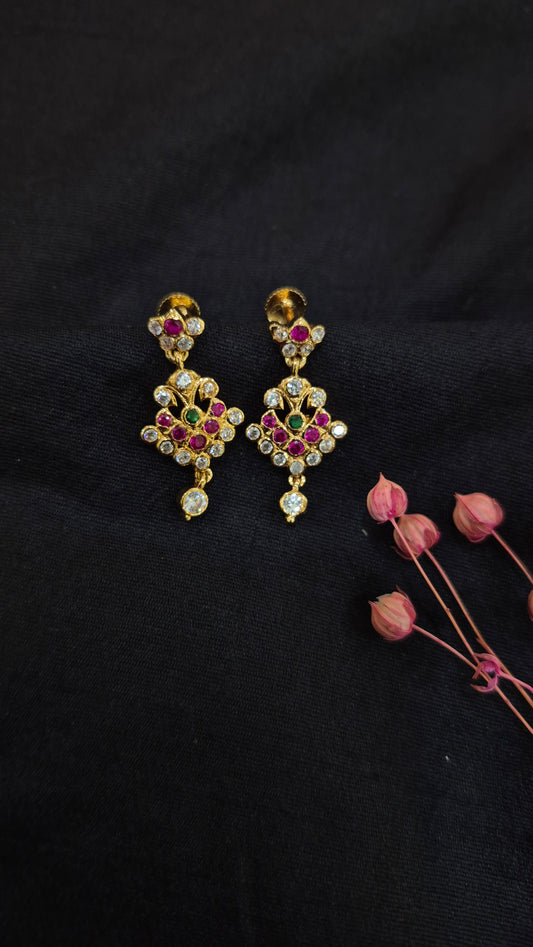 Multi colour close setting earring
