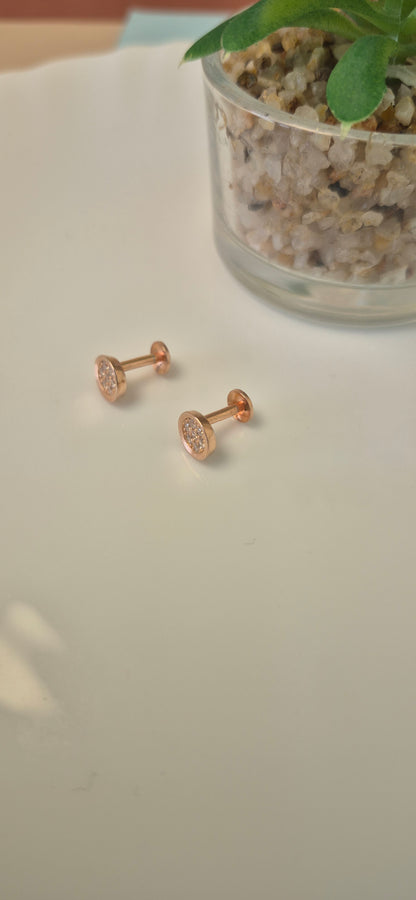 Round cz stud
