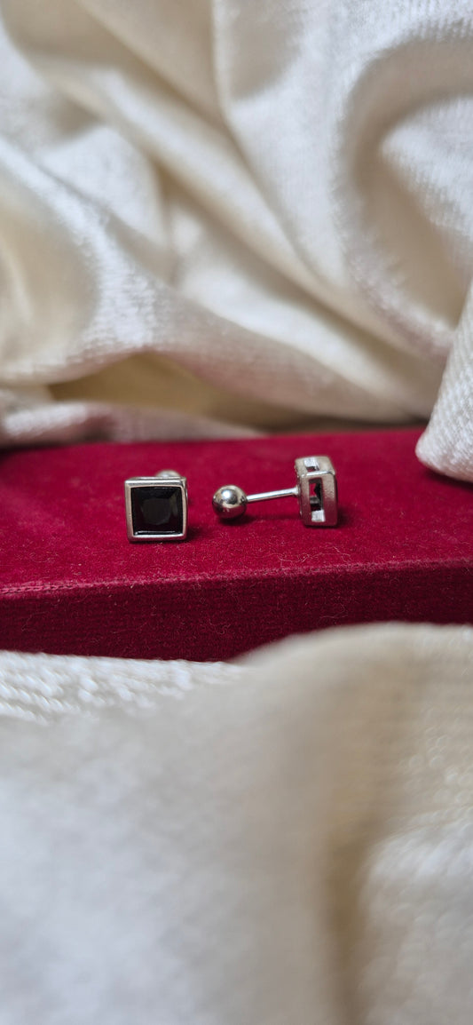 Black stone helix stud