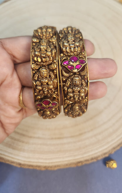 Nakshi kundan laxmi bangle