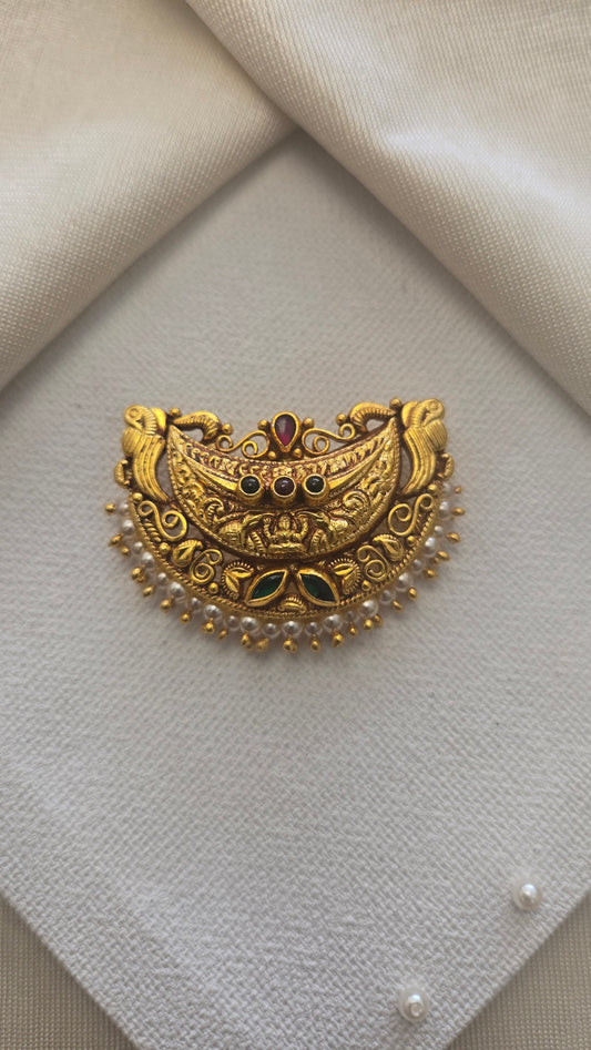 Coorgi cresent pendant