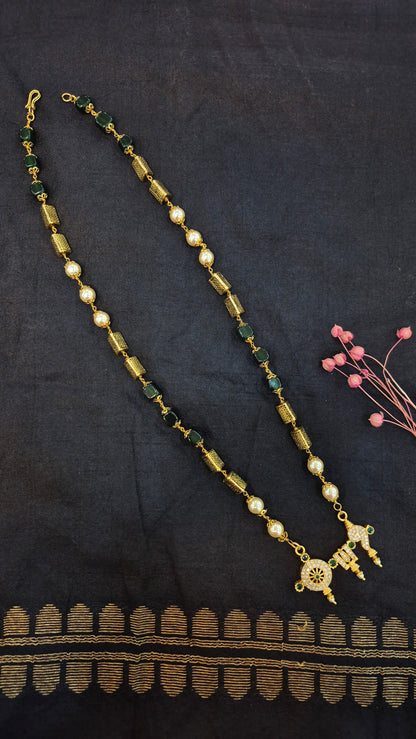 Sanku chakra chain with Green beads and pearls
