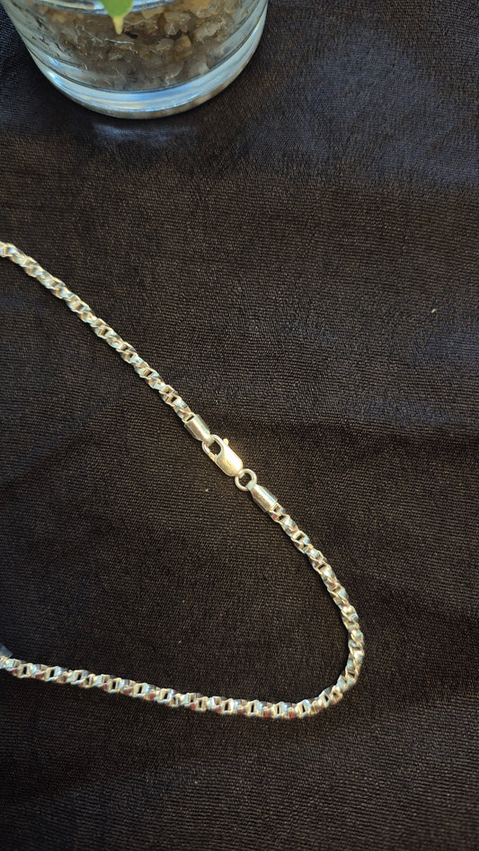 Twisted box  minimal anklets