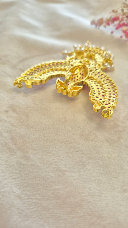 Ganda berunda pendant on red and green kemp stones