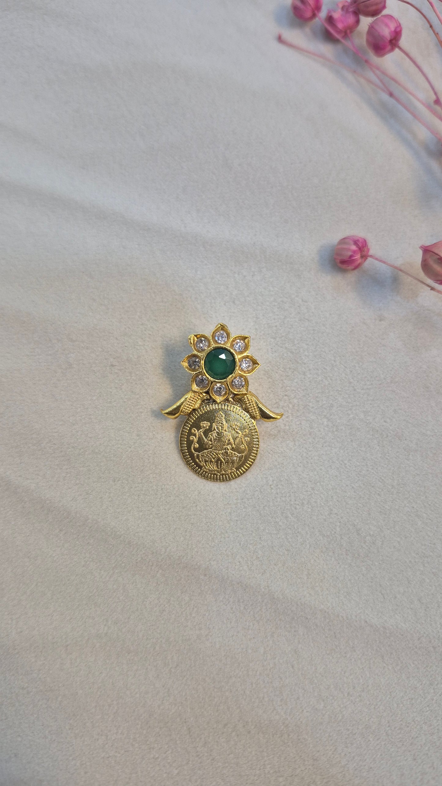 Lakshmi pendant green stone
