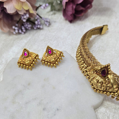 Coorgi Simha mukha Choker and Bhaju bandh