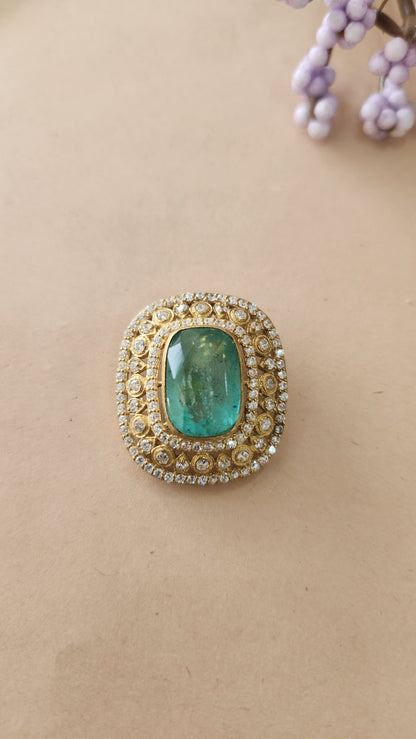 Hasli with semi precious Green stone pendant