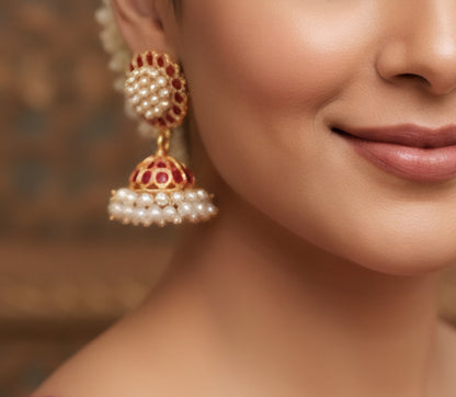 Kundan jhumka