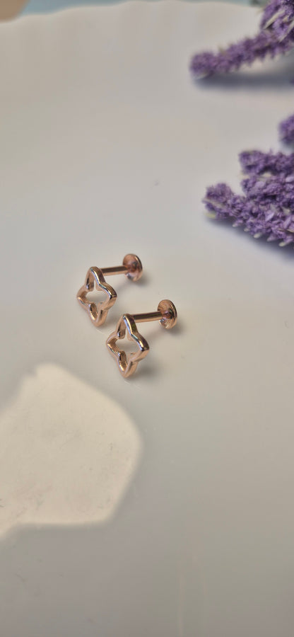 Four petal outline stud