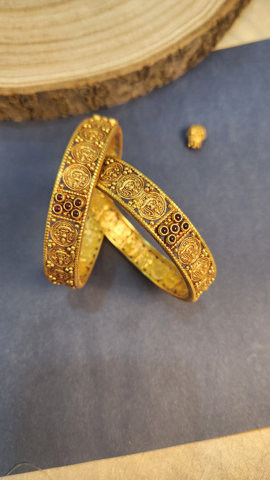 Kasu stone Nagas Bangle