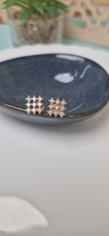 9 stone Diamond design stud