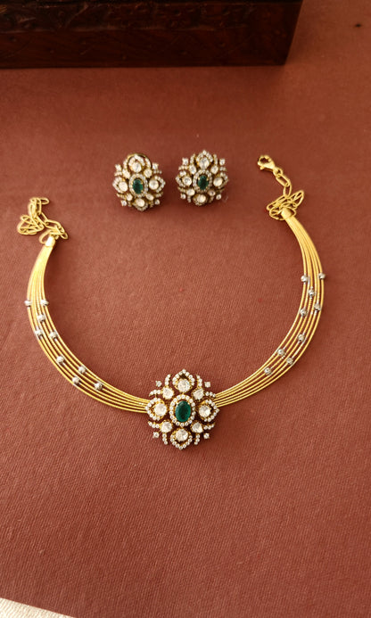 Hasli with Green stone Victorian pendant set