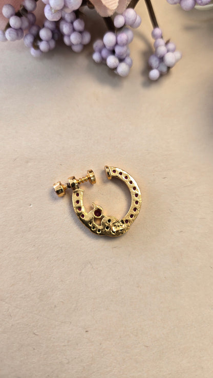 Nose pin
