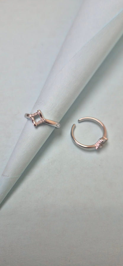 Square folded loop toe rings