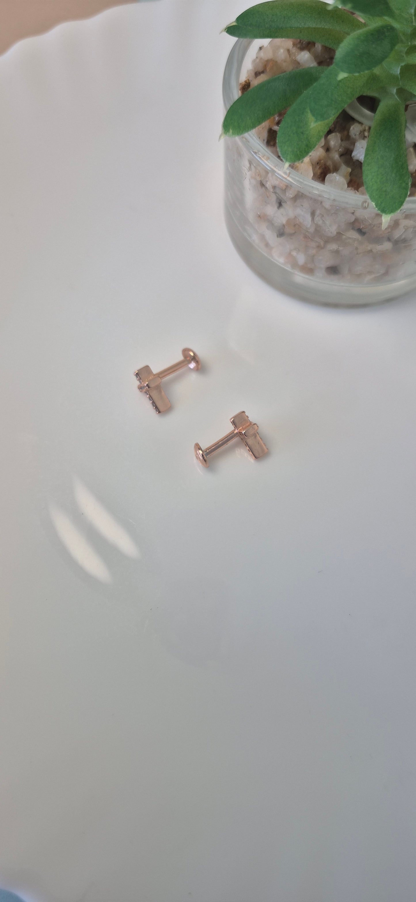 Cz Cross stud