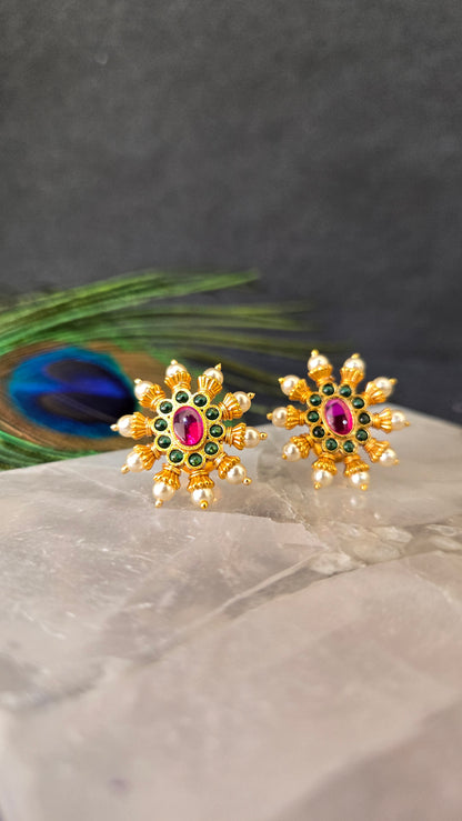 Pearl and kundan Stud Earrings