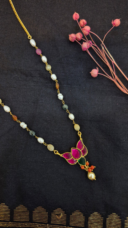 Navratna beads mala with kundan pendant