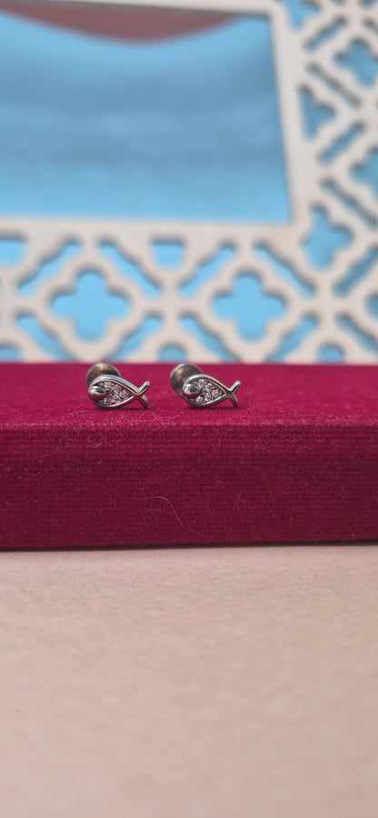 Stone Fish studs