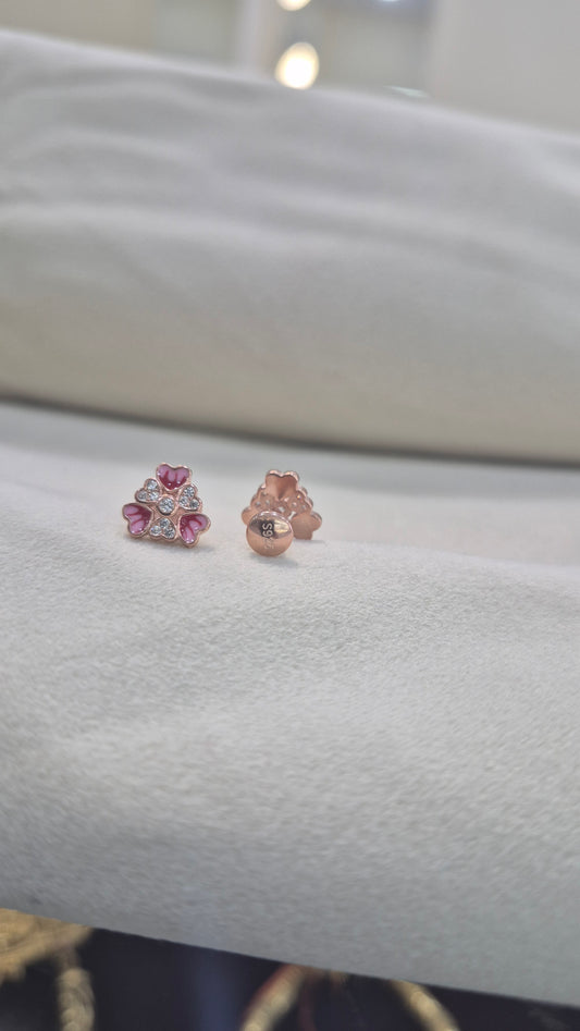 6 petal red stud