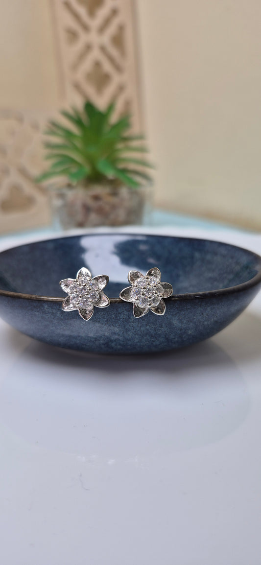 7 stone petal stud