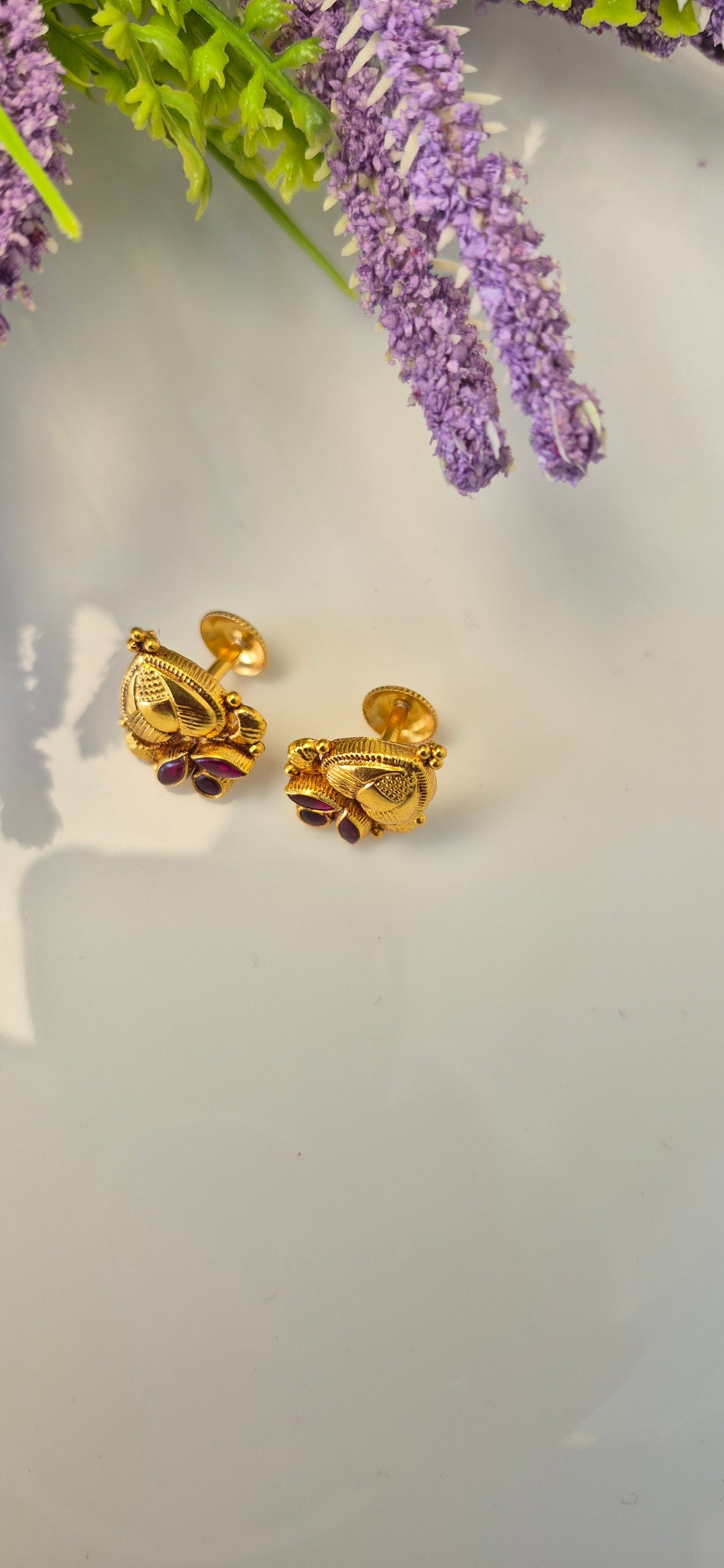 Kundan stud
