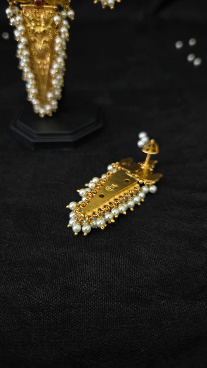 Coorgi Simha mukha pendant earring set