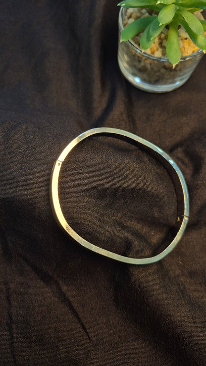 Oval kada openable