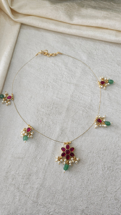 Invisible kundan chains
