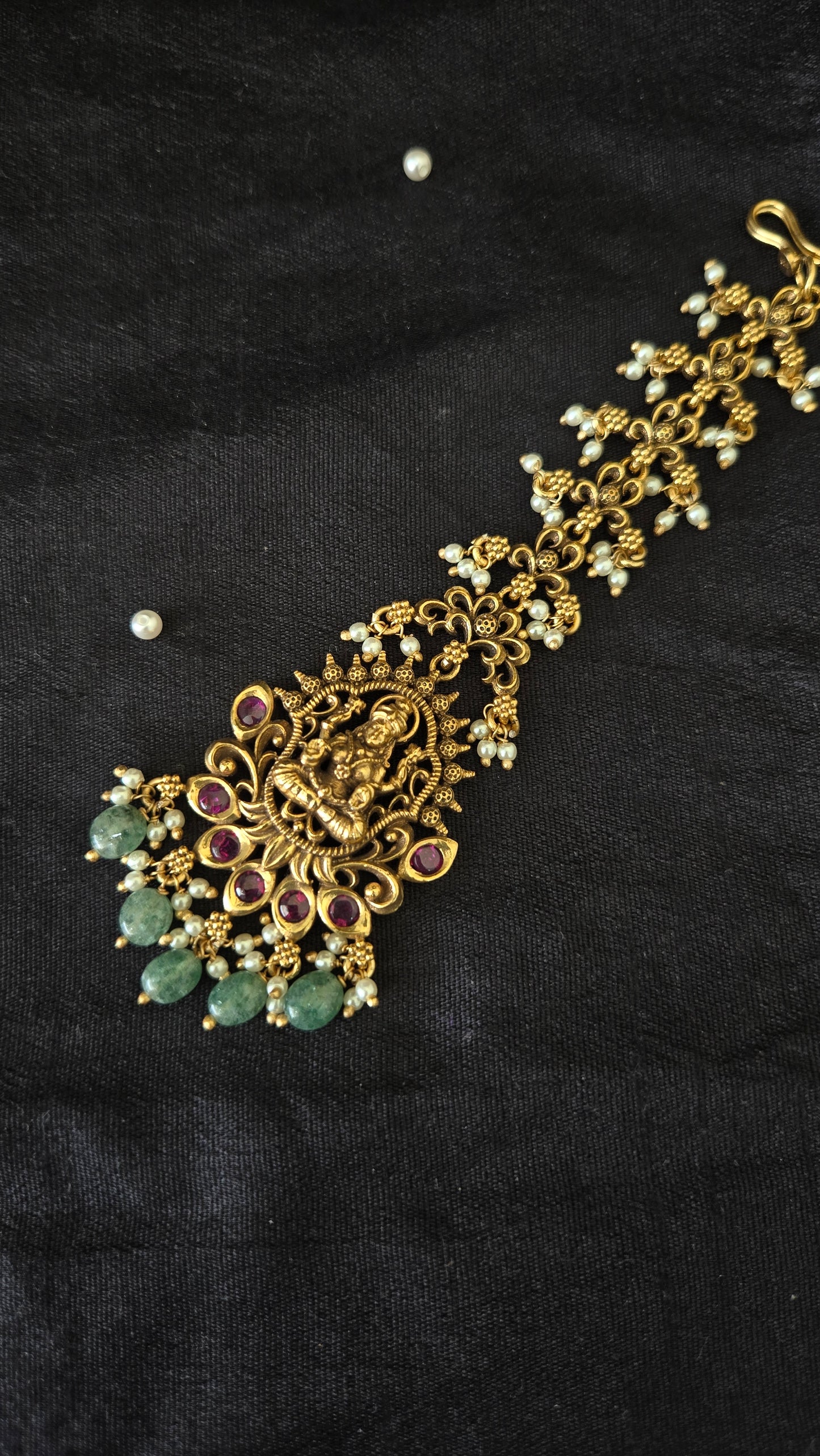 Antique Lakshmi maang tikka with kundan finishing
