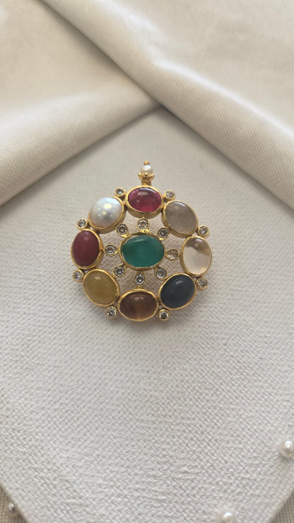Navratna pendant