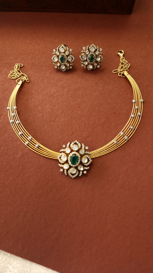 Hasli with Green stone Victorian pendant set
