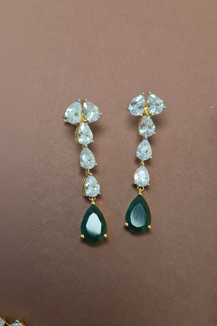 Solitaire look alike stone necklace