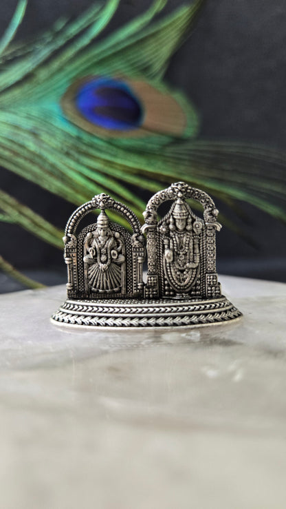 Venkateshwara swamy with ammavaru