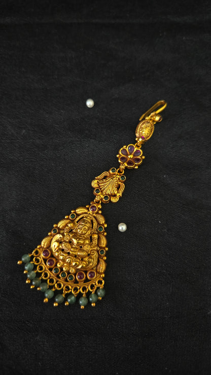 Lakshmi maang tikka