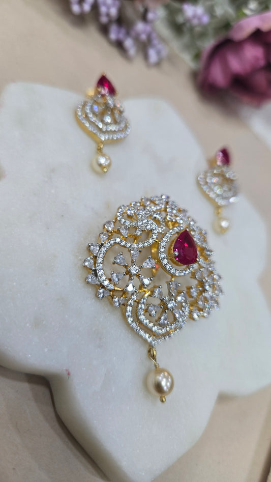 Pendant set