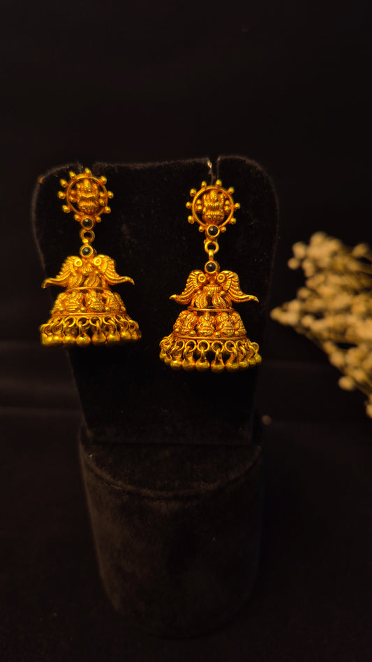 Nakas Jumka with parrot step and gold ball drops
