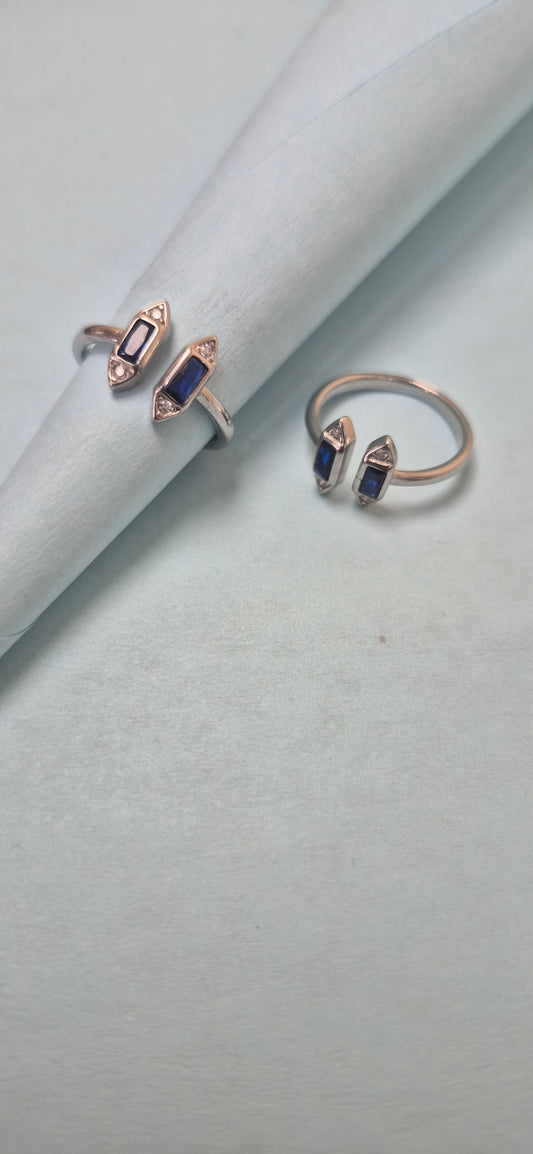 Blue cuff minimals toe ring